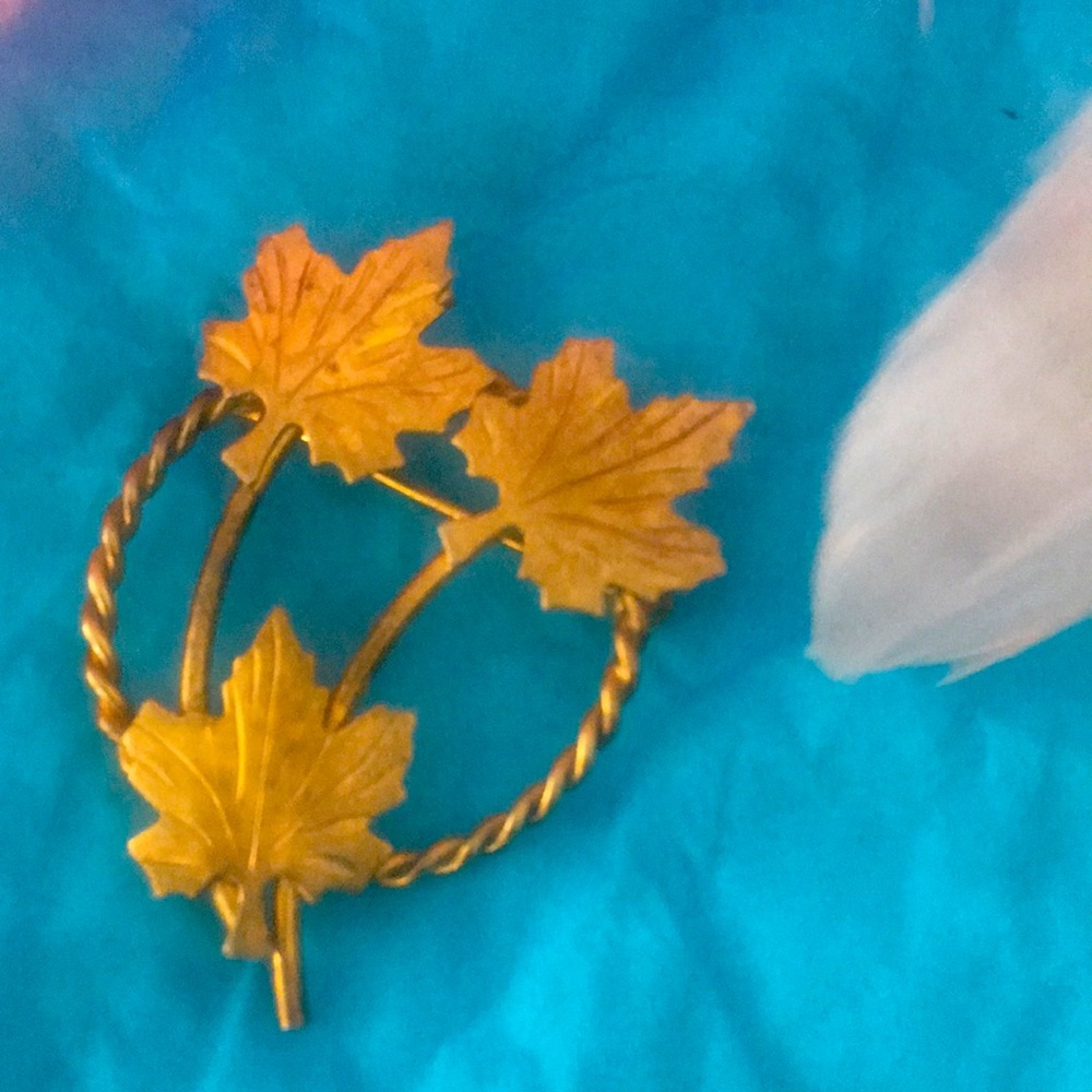 Maple Leaf Brooch 24k gold plated.